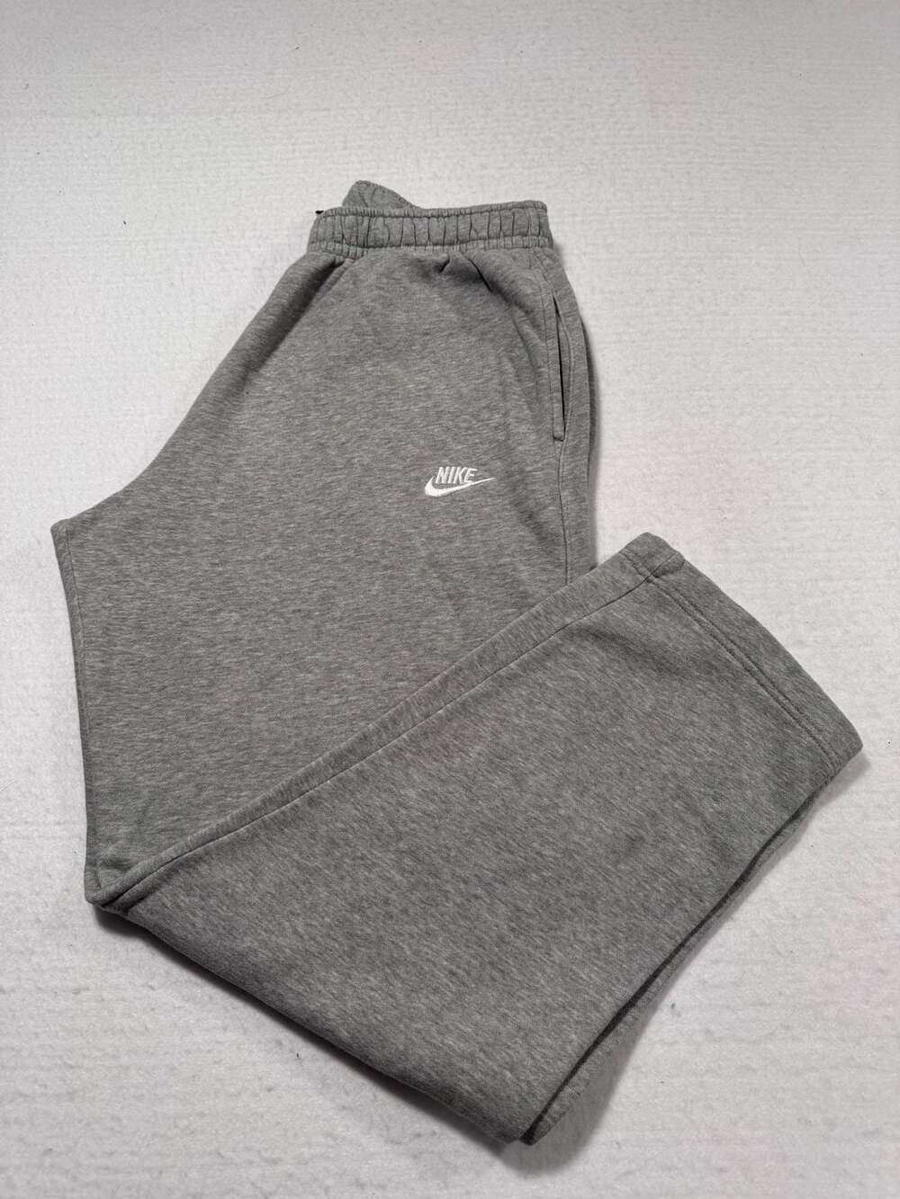 Nike Sportswear Club Fleece Gray Sweatpants Size L Preowned